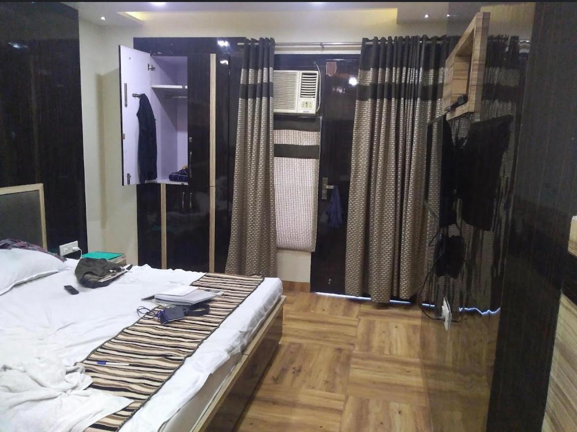 Oyo 86669 Arnav Residency 호텔 뉴델리 외부 사진